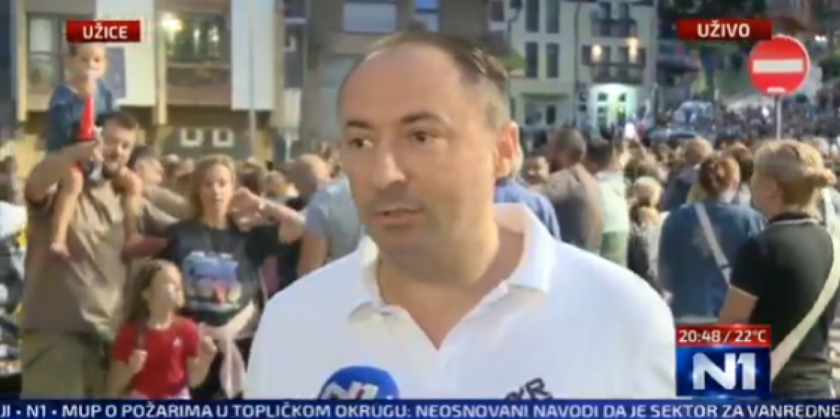 "Karnevalskom atmosferom" tuguju za 16 stradalih - neviđena bruka u Užicu! Blokader zgrozio naciju!