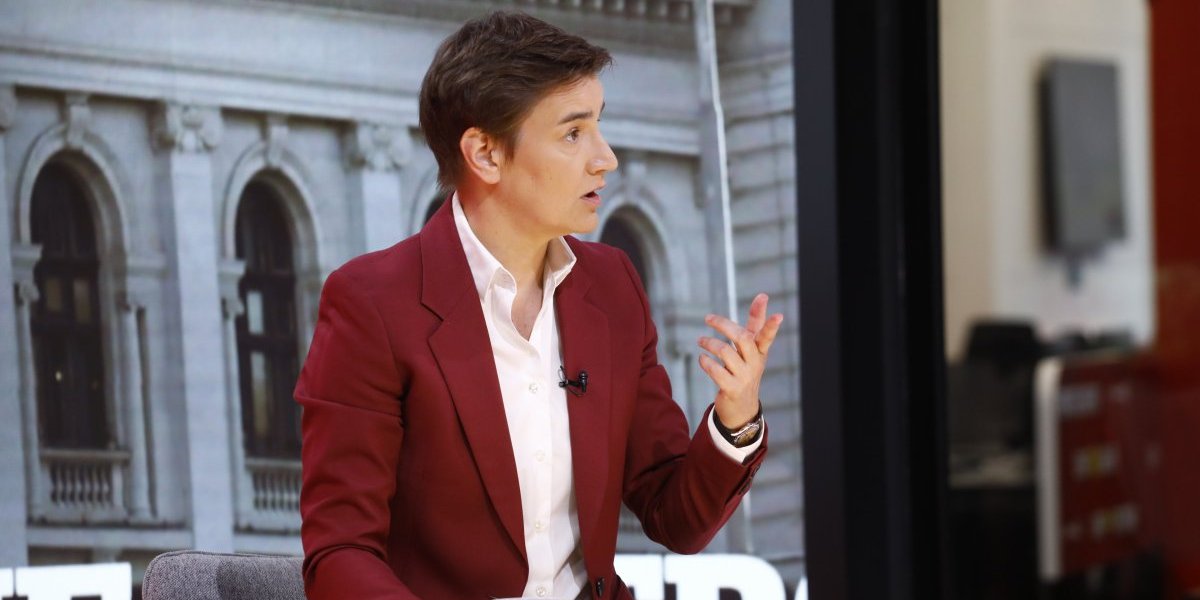 "Hoće da ukinu SPC, Republiku Srpsku i proglase nas genocidnim narodom" - Brnabić poručila: "Postoje dva pravca, odlučite na izborima"