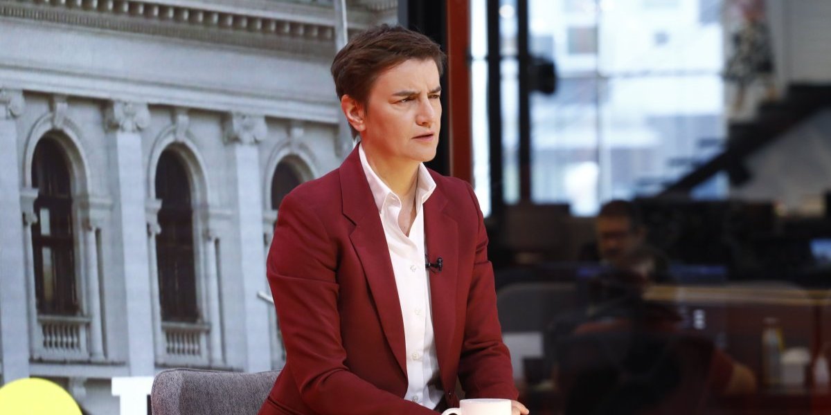 SNS će stajati uvek na braniku otadžbine, a prvi među nama je Miloš! Brnabić: Blokaderi i kontejner teroristi neće uplašiti Vučevića ovakvim fašističkim ispadima