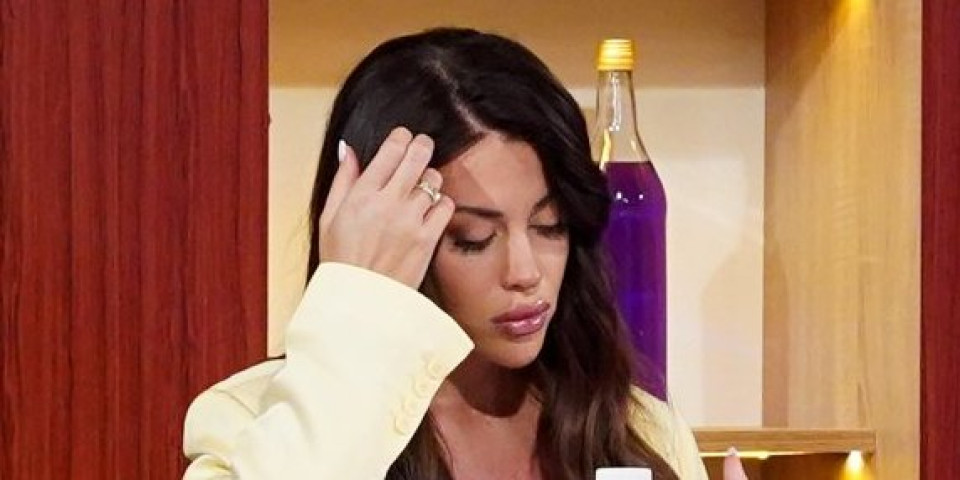 ''Ubi se da dokaže da je prirodna'': Žena Ognjena Amidžića na meti osuda (FOTO)