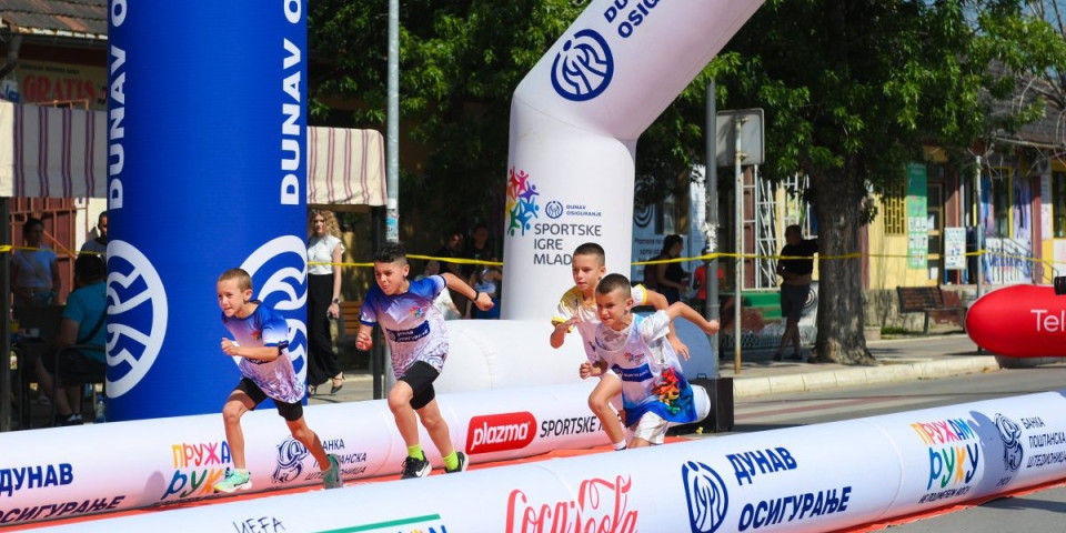"Pružam ruku, ne podmećem nogu" - važnije od pobede! Kompanija "Dunav osiguranje" podrška državnom finalu Sportskih igara mladih u Boru