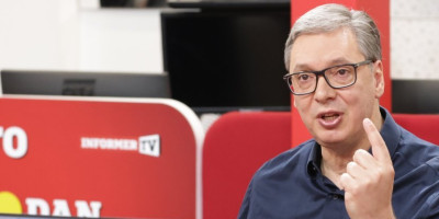 Predsednik Srbije Aleksandar Vučić osuo je siledžijsku kampanju koju protiv Niš TV vode zgubidani koji više od osam meseci sprovode nacistički teror.