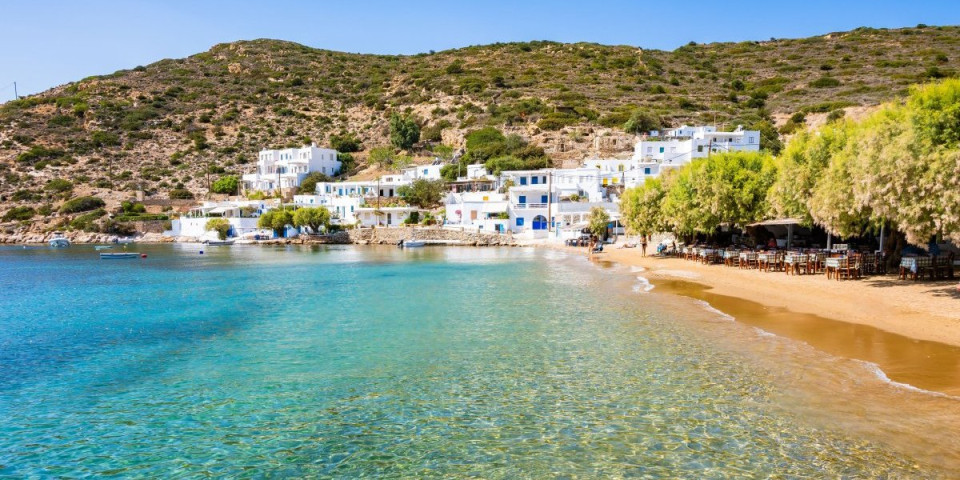Peščane plaže i bistra tirkizna voda: Skriveni dragulj u srcu Egejskog mora (FOTO)