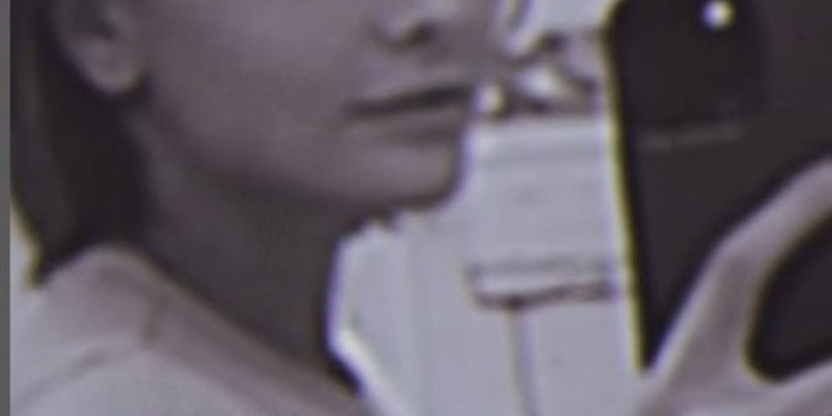 Ela Dvornik sa novim dečkom