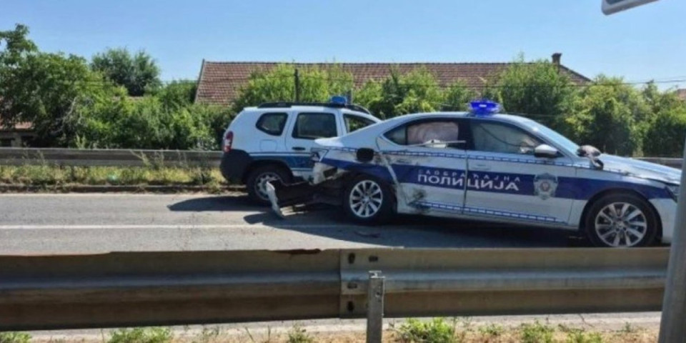 Filmska potera u Žitištu: Oštećena policijska vozila