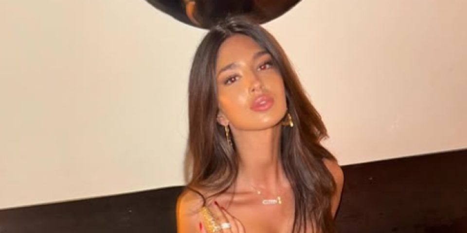 (VIDEO) Đina Džinović istetovirala cela leđa: Harisova ćerka ponovo šokira