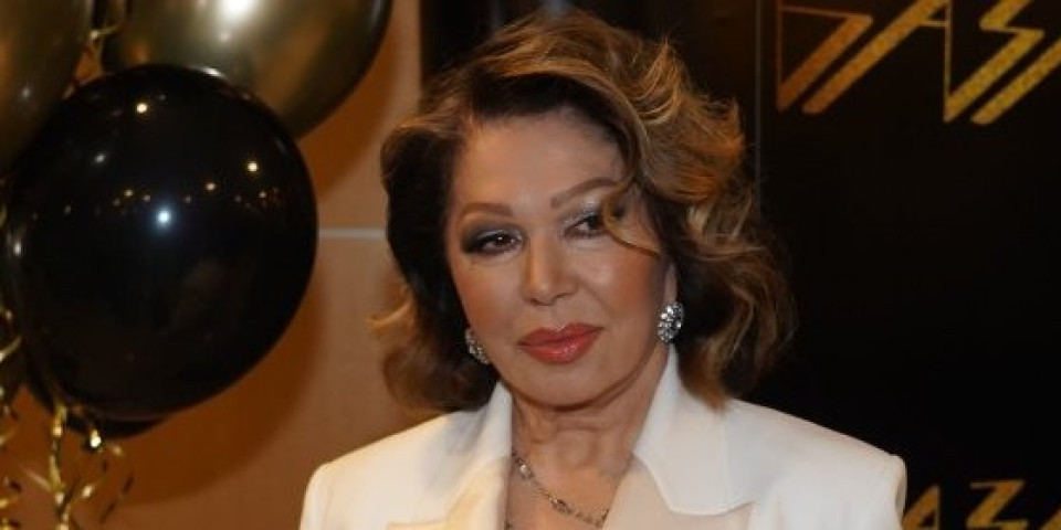 Emotivan prizor iz doma Nede Ukraden - Pevačica okupila porodicu (FOTO)