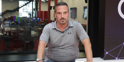 Uroš Piper, medijski analitičar oglasio se na društvenoj mreži "X" gde je žestoko potkačio opoziciju.