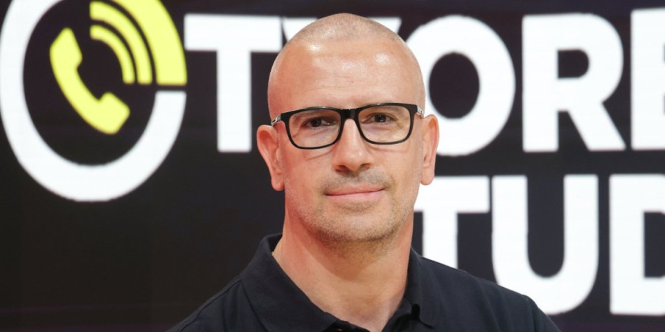 Strani faktor stoji iza okupljanja! Karadžić poručio: Roditelji preko dece sprovode političke frustracije