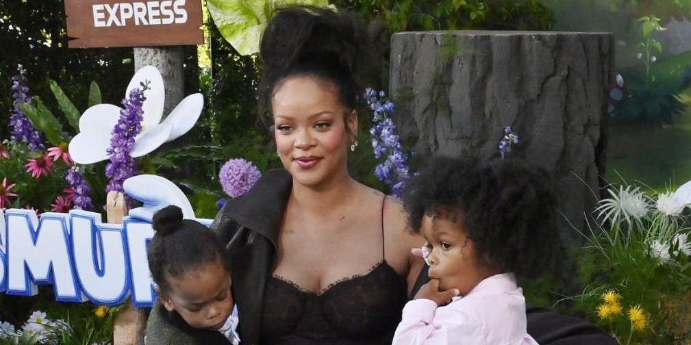 Rijana i sinovi odneli šou na premijeri filma Štrumpfovi: Svi su gledali samo u njih - Slatkoća koju morate videti (FOTO)