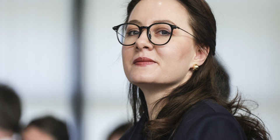 Potres u Kijevu: Zelenski najavljuje totalnu rekonstrukciju vlade – žena na čelu Ukrajine