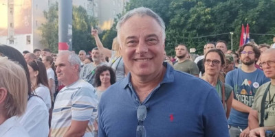 Došlo je do novog sukoba u blokaderskom cirkusu nakon što je Alek Kavčić udario na njih nezadovoljan zbog njihovih poteza.