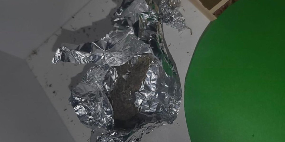 Šok priznanje trese Kragujevac: Blokaderski profesor narkoman - priznao da i u kući drži marihuanu!