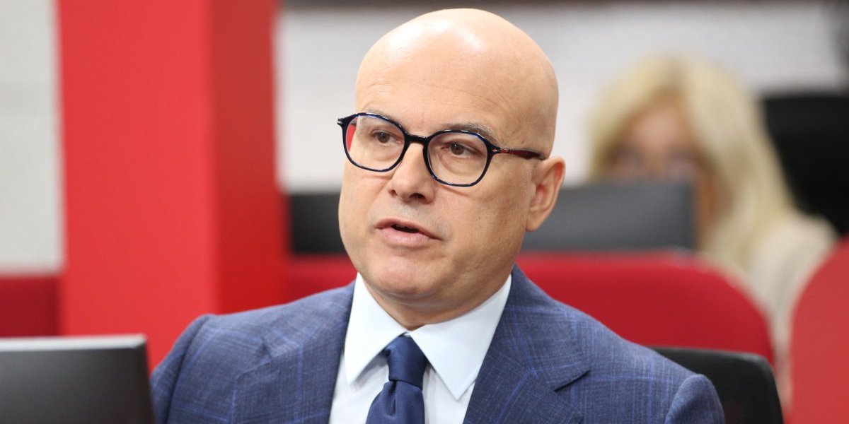 Vučević o sumanutim potezima blokadera: Nije im dovoljno što sam podneo ostavku, hoće da se iselim iz grada