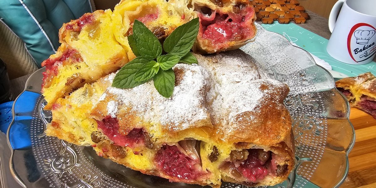 Sočna pita sa malinama kao iz bakine kuhinje: Budi sećanja i mami osmeh na lice (FOTO)