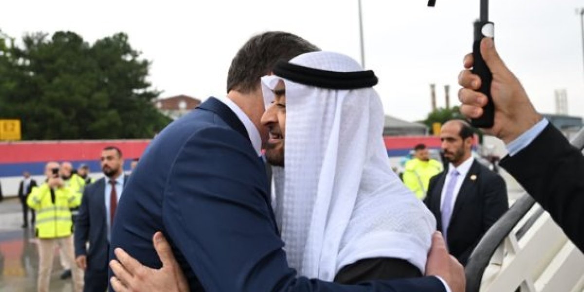 (FOTO) Vučić dočekao bin Zajeda: Ovo je prijateljstvo koje se dugo i iskreno gradi