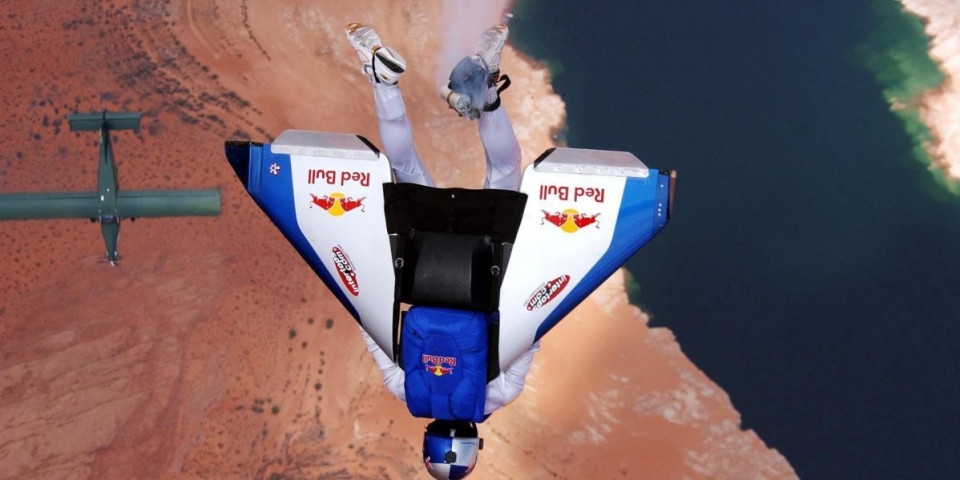 Ovako je Baumgartner ušao u legendu: Skok sa ivice svemira za istoriju (VIDEO)