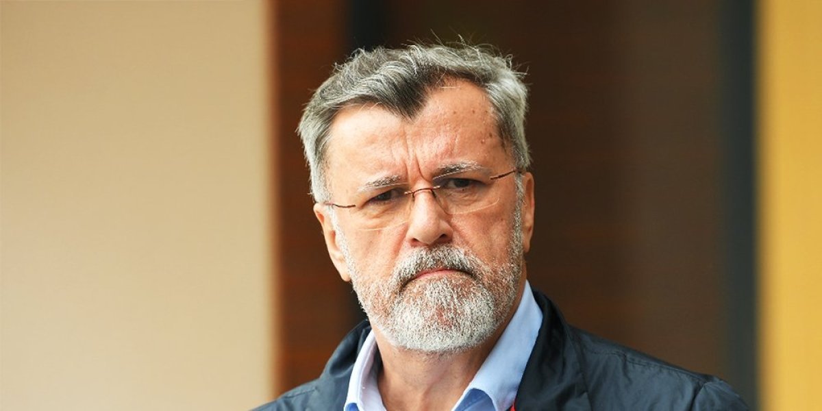 Kakav licemer, strašan licemer: Veran Matić štiti tviteraša koji objavljuje brojeve novinarki