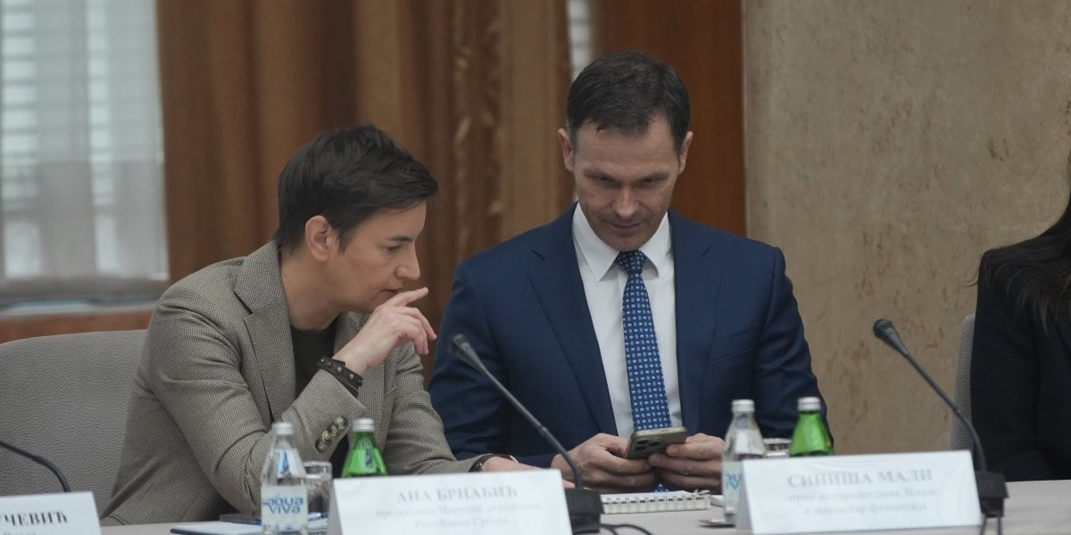 (VIDEO) Test 30 godina prijateljstva: Brnabićeva objavila hit video sa Sinišom Malim, ovo morate pogledati