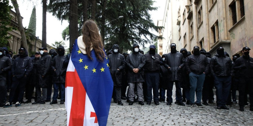 "Mirna revolucija" je poziv na haos i progon: Srbija nije jedina pogođena ovim bezumljem!