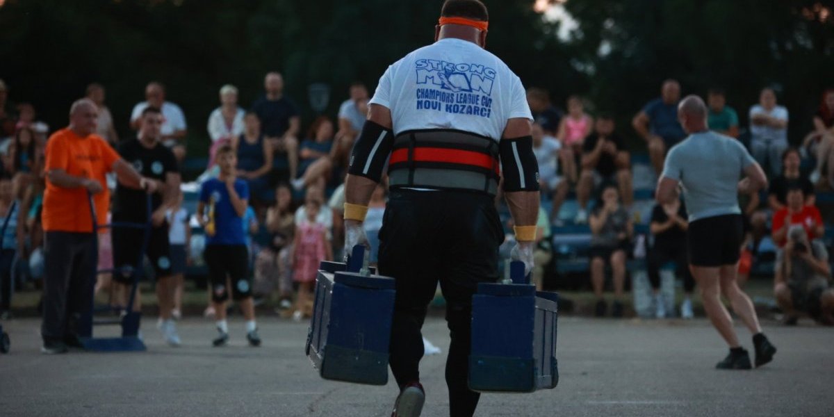 Čik ponesi ove kofere 