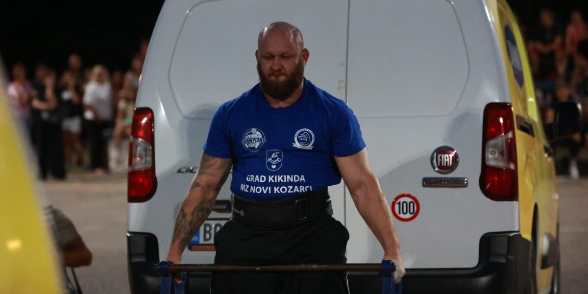 Nemanja Tasić u disciplini "Herkulesov hvat"