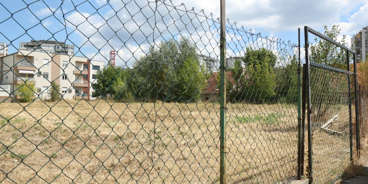 Plac na kojem se nalazila vila u Šilerovoj