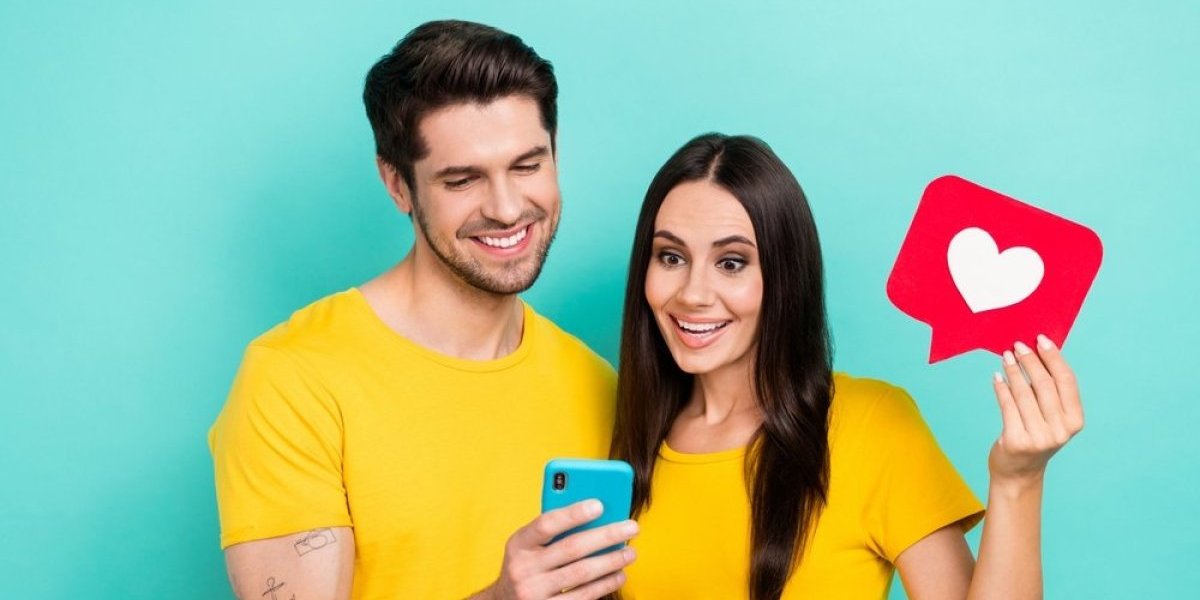 Parovi koji imaju uspešnu i srećnu vezu, imaju manje zajedničkih fotografija na društvenim mrežama