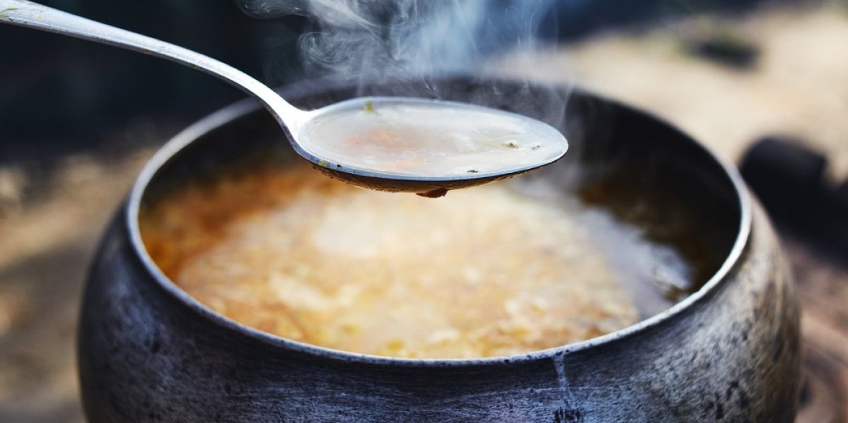 Zaboravljeni recept naših baka: Čorba od ničega čini čuda za stomak - bila je neizostavni deo trpeze, danas je retko ko priprema