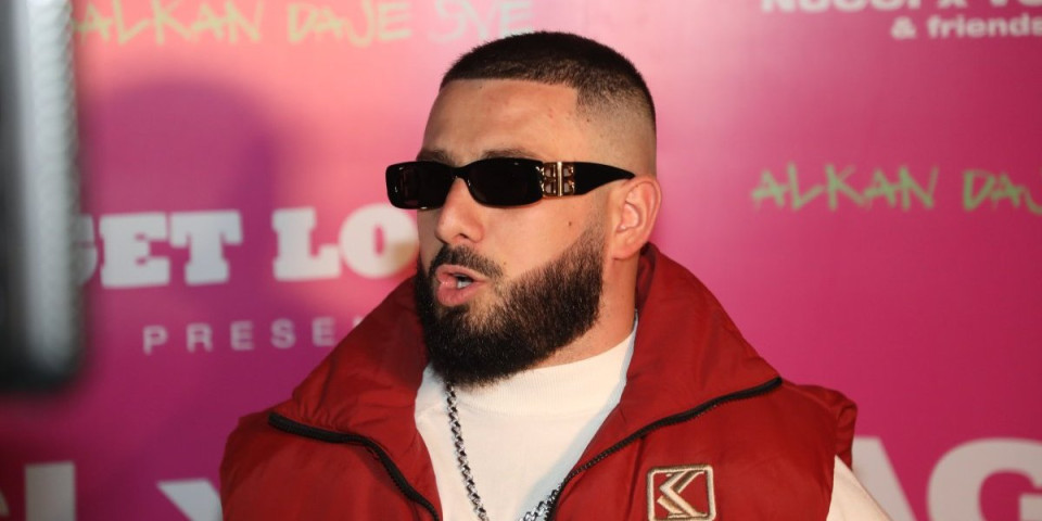 Reper pokazao ranu od metka: "Rekao sam policiji..." (VIDEO)