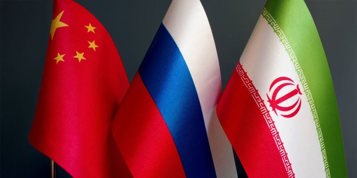 Amerika u panici: Sastanak Irana, Rusije i Kine trese svet