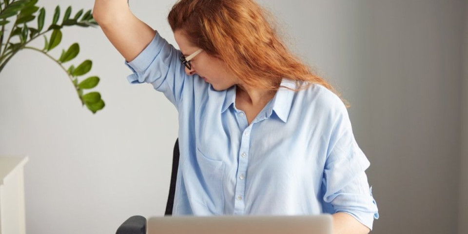 Namirnice od kojih telo smrdi: Utiču na pojačano znojenje - izbegavajte ih u širokom luku