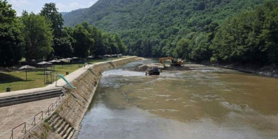 Ovde se nikako ne kupajte:  U vodi su pronađene ove bakterije