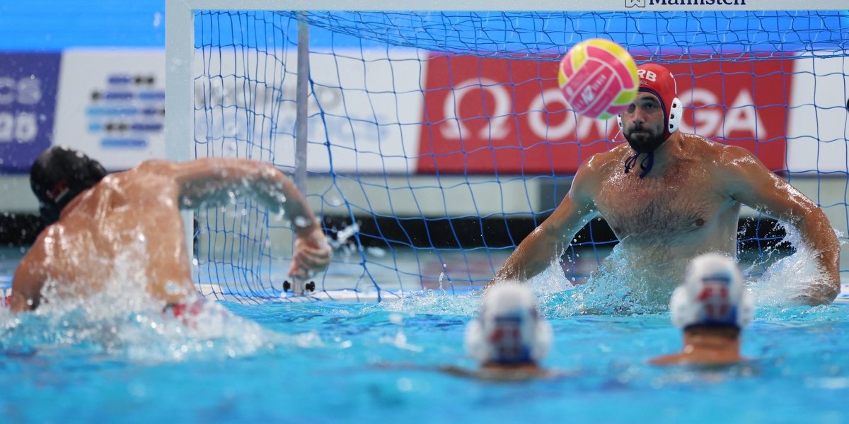 Ljudi ne mogu da veruju očima - Navijao za Srbiju u dresu Hrvatske (FOTO)