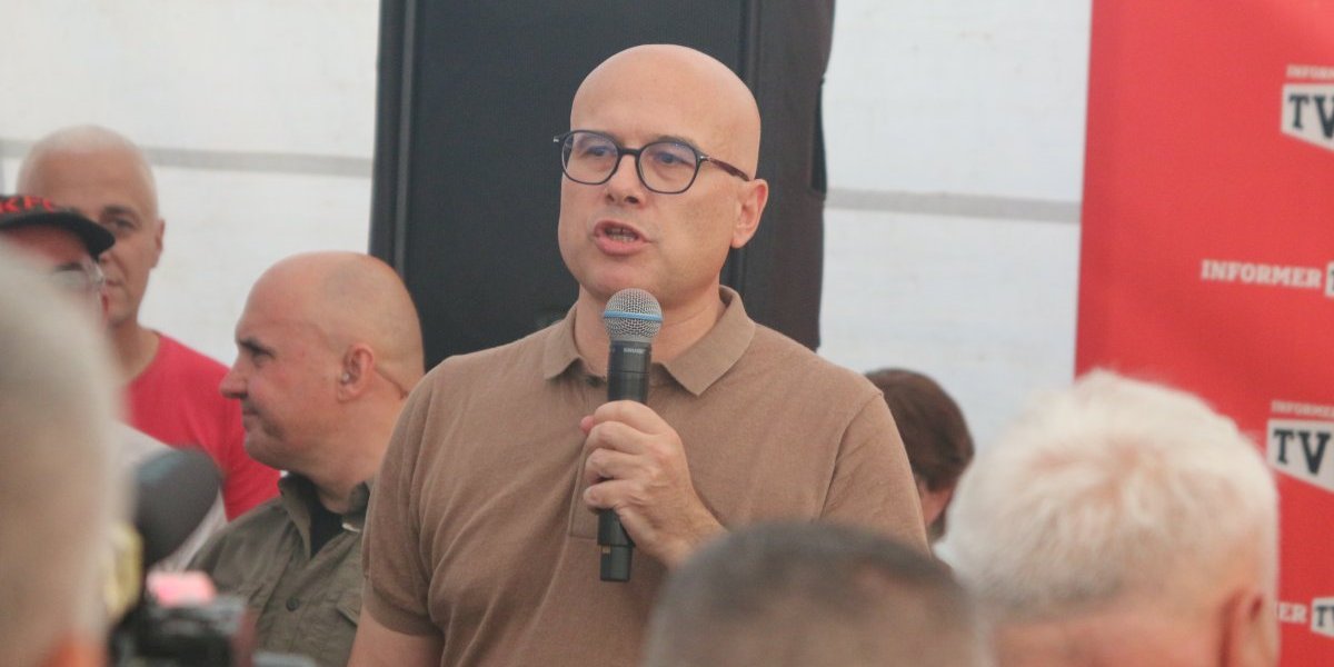 'Nikada i nikome nećemo dati državu' - Vučević: Ovo je prava slika Srbije! (VIDEO)