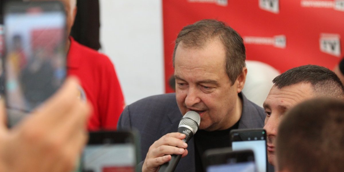 Dačić zapevao: Na Informerovom velikom narodnom veselju sve bolja atmosfera (VIDEO)