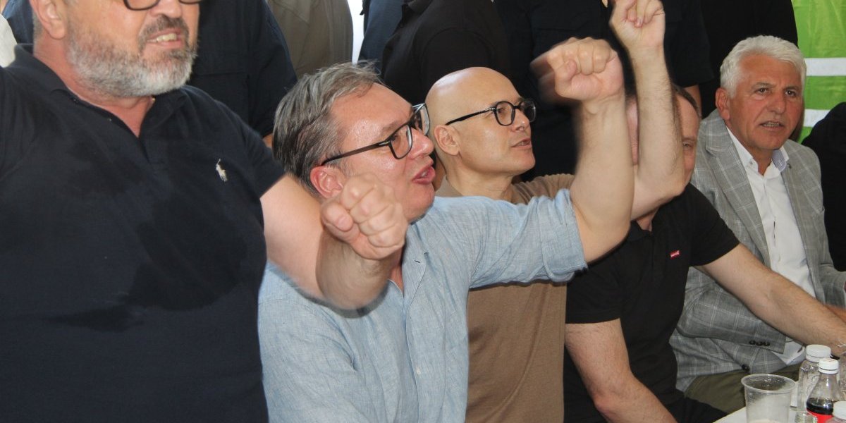 Predsednik se veselio sa građanima i prijateljima u Požegi 