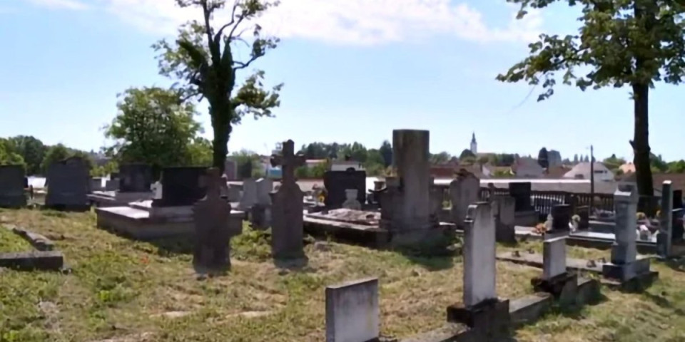 Odvratno i sramno: Ustaše ruše srpska groblja - Smetaju im i mrtvi