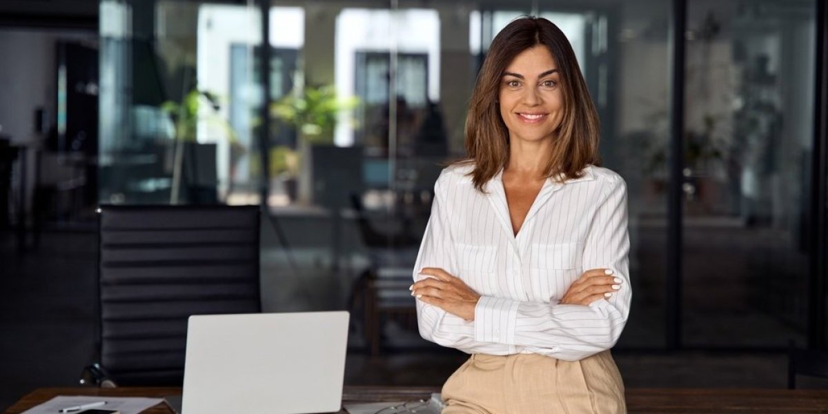 Nikako ne oblačite 2 stvari nakon 40. rođendana: Sitnice zbog kojih možete delovati deblje i starije (FOTO)