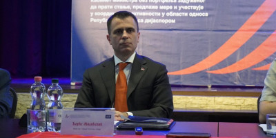 Ministar bez portfelja zadužen za saradnju sa dijasporom Đorđe Milićević boravio je danas u Temišvaru gde je nastavljeno predstavljanje i rad na nacionalnom projektu "Istinom za Srbiju", koji je pokrenut uz podršku Vlade Srbije i koji predstavlja institucionalno, argumentovano i dosledno suprotstavljanje političkim manipulacijama, reviziji istorije i diskriminatorskim narativima.