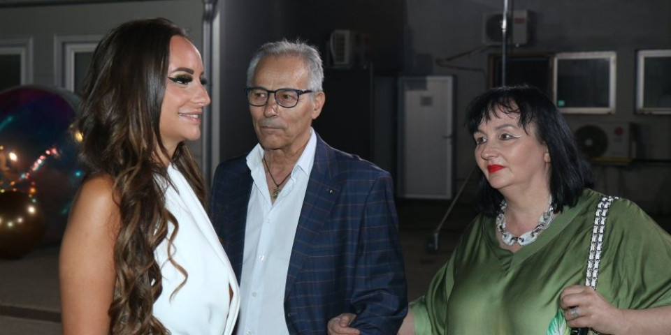 Plače kao kiša - Bebica slomljen zbog Teodorine izdaje (VIDEO)