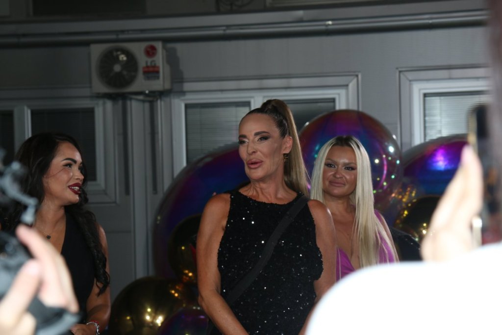 "Udarali su me heklerom u glavu": Stravična ispovest Milene Kačavende o Zemuncima