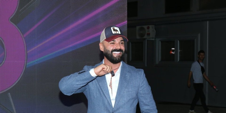 "Nažalost je razveden": Majka Luke Vujović o njegovom braku i bivšoj ženi