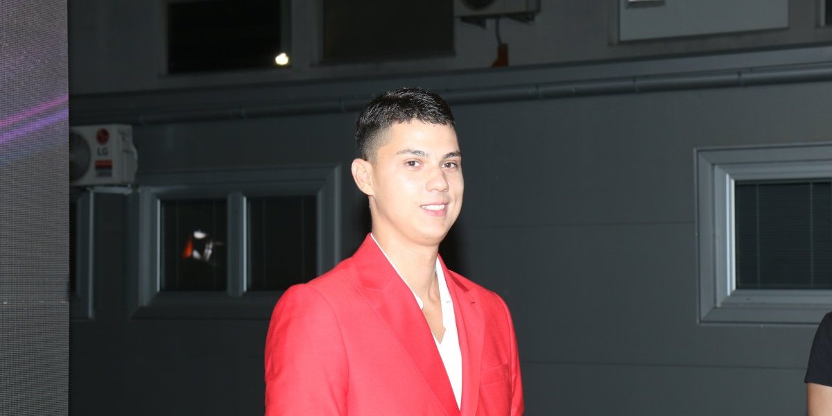 Jovan Pejić doneo konačnu odluku o vezi sa Enom Čolić: "Majku stavljam ispred devojke"