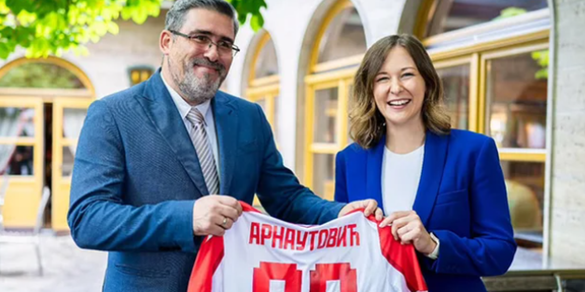 Starović: Markov zadatak je da uvede Crvenu zvezdu u Ligu šampiona, a moj da uvedem Srbe u Evropsku uniju (VIDEO)