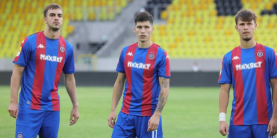 Kako ga nije sramota? Partizanova deca ga rasturila, a on krivi sudije