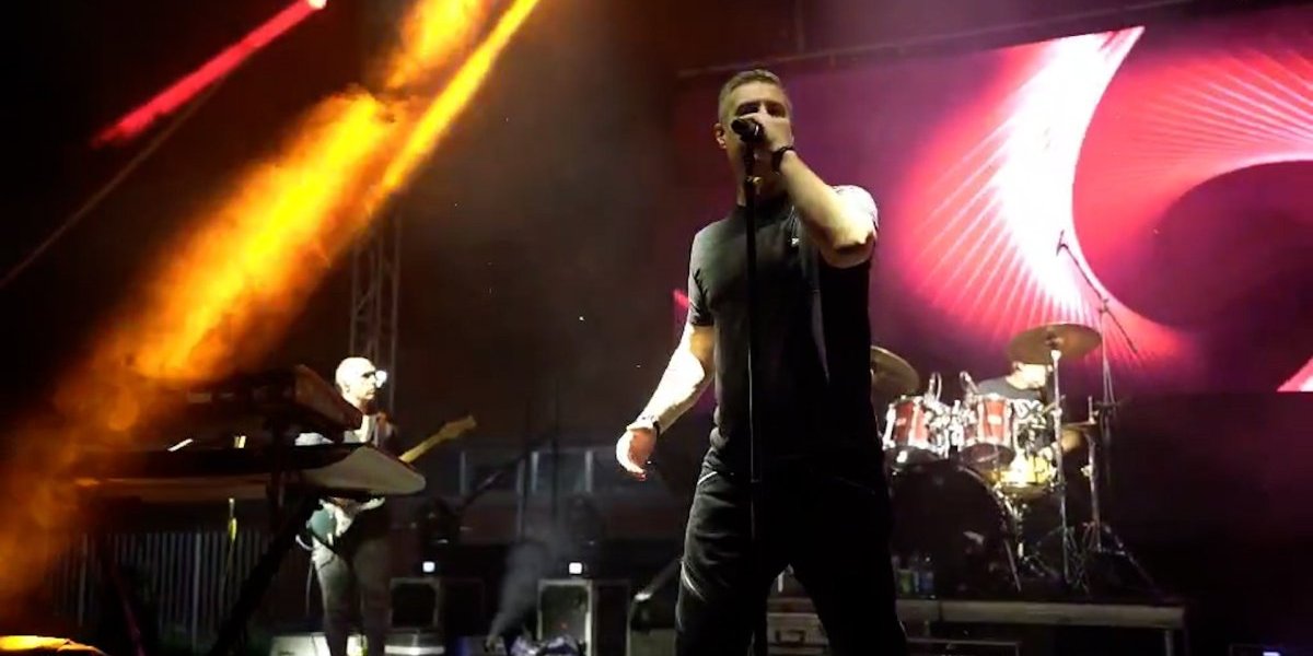 OK Bend pevao najveće hitove