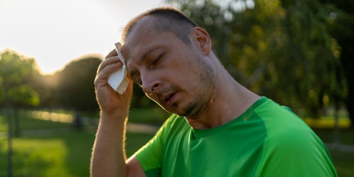 Zaštitite se od sunčanice i toplotnog udara: Doktorka upozorava na šta da obratite pažnju i izbegnete fatalni ishod