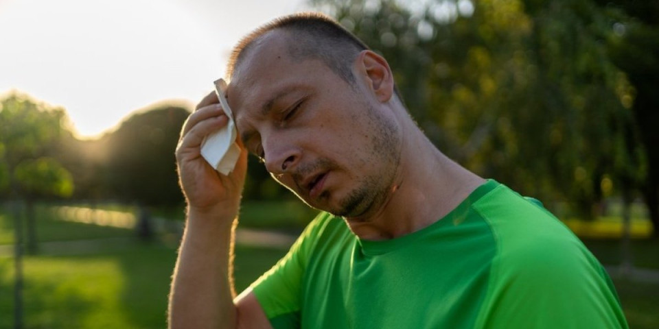 Zaštitite se od sunčanice i toplotnog udara: Doktorka upozorava na šta da obratite pažnju i izbegnete fatalni ishod