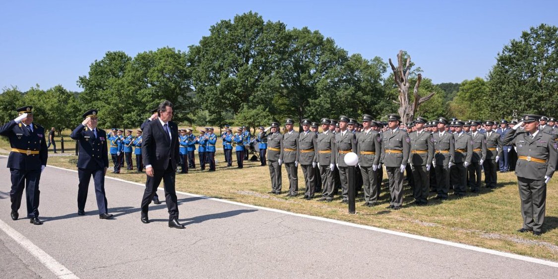 Dostojni uniforme i čina! U Memorijalnom kompleksu "Takovski grm" Vojska Srbije održala važnu svečanost (FOTO)